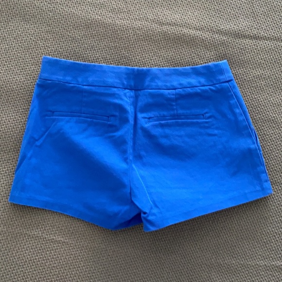 EXPRESS - Picture 2 of 3